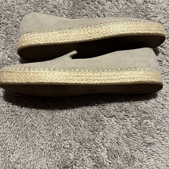 Dr. Scholl’s Sunray Espadrille. Size 10. Only Worn Once. Slip On. Taupe/Stone. - Picture 6 of 7